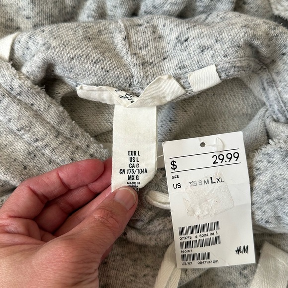 H&M Distressed Crop Sweater - Picture 8 of 8